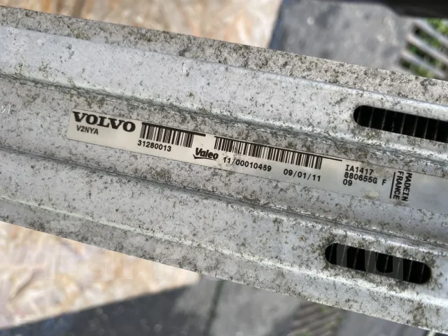 �������� ����������� Volvo XC70 31280013 ����