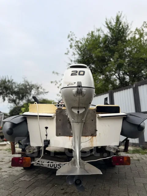 Stormline Trimaran Air. ����� 3,8��., ��������� ���������, 20��.�., ������ ����