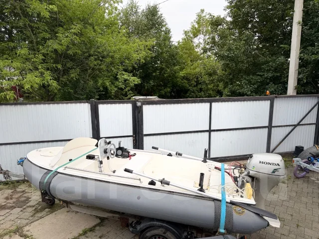 Stormline Trimaran Air. ����� 3,8��., ��������� ���������, 20��.�., ������ ����