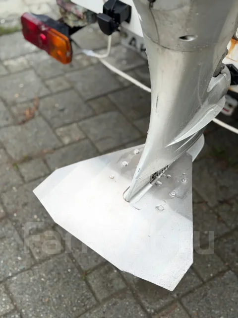 Stormline Trimaran Air. ����� 3,8��., ��������� ���������, 20��.�., ������ ����
