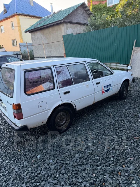 Nissan Sunny. ��������, ��������, 1.7, ������, 300����. �� ����