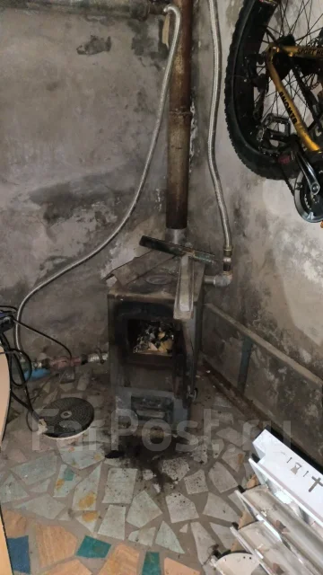 ����� ����