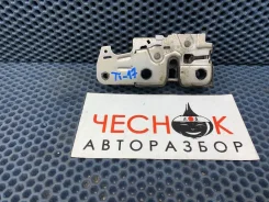 ����� ������ Volkswagen Tiguan I ���������� 2011 5N0823509A CCZC, �������� 5N0823509A ����