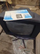 ����� ����