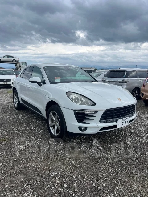 Porsche Macan ����