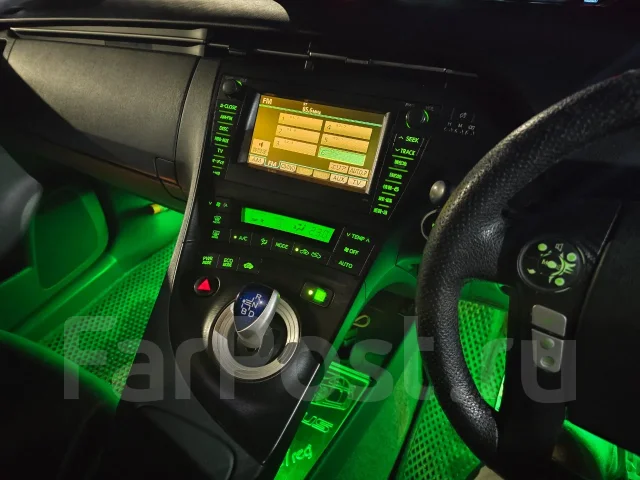 Toyota Prius. ��������, 1.8 (99��.�.), ������, 290����. �� ����