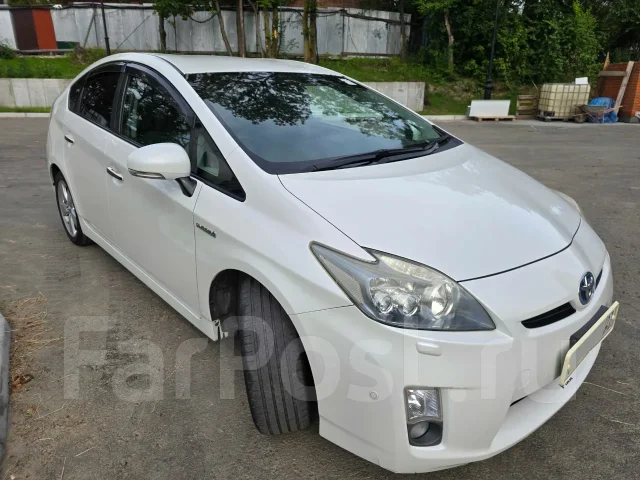 Toyota Prius. ��������, 1.8 (99��.�.), ������, 290����. �� ����