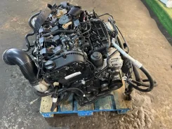 ��������� Audi A4 2017 06L100032C B9 CYRB 06L100032C ����