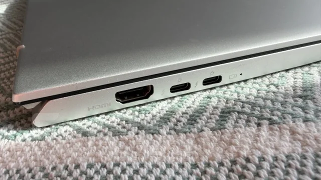 MSI Prestige 14 H B12UCX. 14", ��� 64 �� � ������, WiFi: 1, Bluetooth: 1 ����