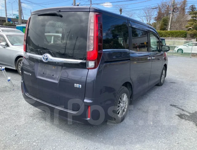 Toyota Esquire. ZWR80, 2ZRFXE ����