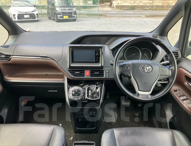 Toyota Esquire. ZWR80, 2ZRFXE ����