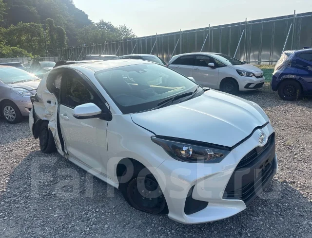 Toyota Yaris. KSP210, 1KRFE ����