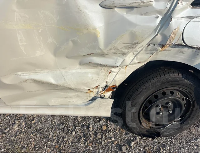 Toyota Yaris. KSP210, 1KRFE ����