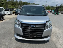 Toyota Noah. ZWR80, 2ZRFXE ����