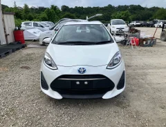 Toyota Aqua. NHP10, 1NZFXE ����