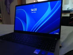 Maibenben B315A. 15.6", ��� 16 ��, ���� 512���, WiFi: 1, Bluetooth: 1, ����������� �� 7��. ����