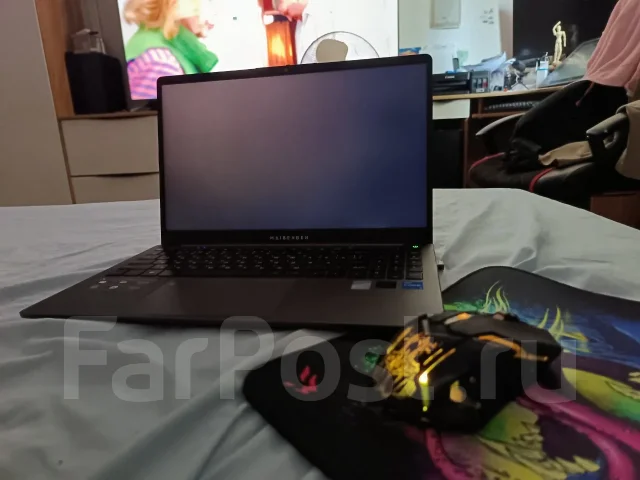 Maibenben B315A. 15.6", ��� 16 ��, ���� 512���, WiFi: 1, Bluetooth: 1, ����������� �� 7��. ����
