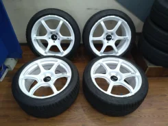 Advan Racing RG-4