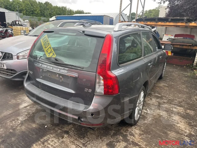 ��������� Volvo V50 2004-2012 11942949 36001497 ����