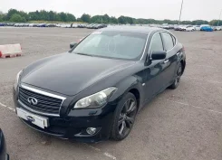 Infiniti M25. V9X ����