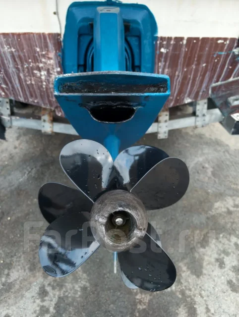 Yamaha FR-28. 1998 ���, ����� 8,5��., ��������� ������������, 200��.�., ������ ����