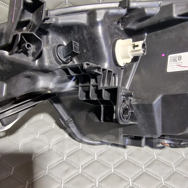 ���� ������ �������� Nissan Note E12, 1933 1933 ����