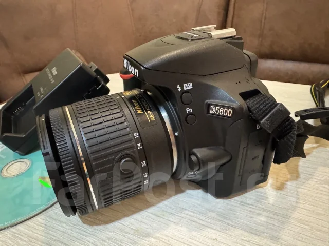 Nikon D5600. 20 � ����� ��, ���: 3� ����