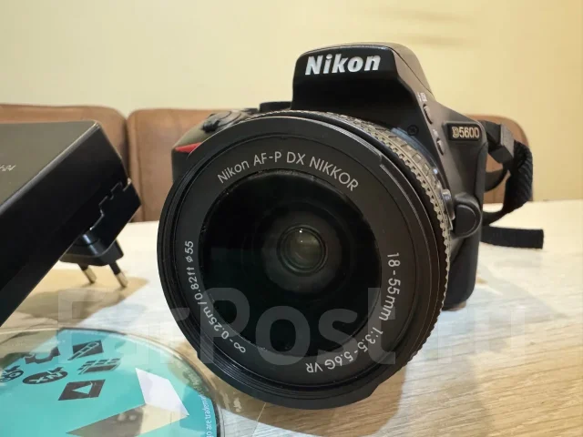 Nikon D5600. 20 � ����� ��, ���: 3� ����