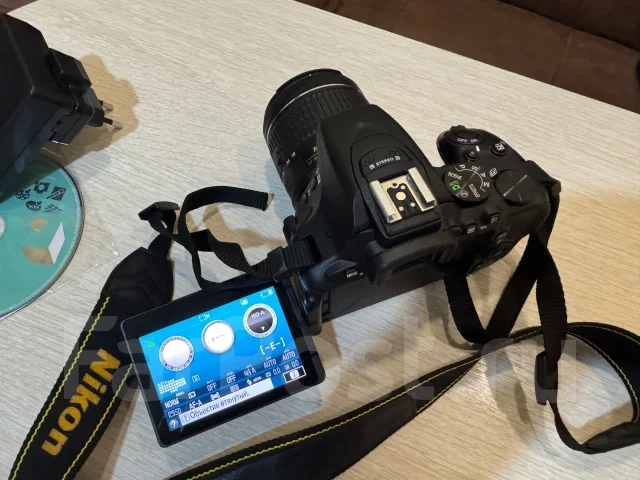 Nikon D5600. 20 � ����� ��, ���: 3� ����