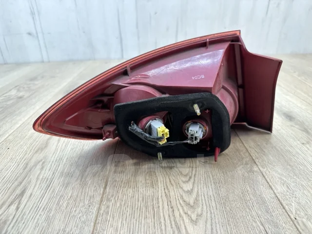 ������ Mazda 3 BN8V51180D BK, ������ BN8V51180D ����