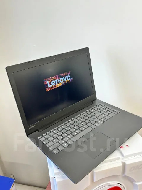 Lenovo IdeaPad 330-15AST. 15.6", 2,6����, ��� 4 ��, ���� 500���, WiFi: 1, Bluetooth: 1 ����