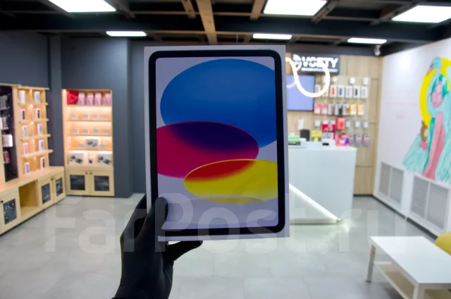 Apple iPad 11. 11 ������, ������ 256 �� ����