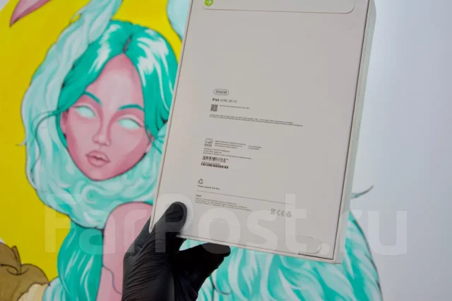 Apple iPad 11. 11 ������, ������ 256 �� ����