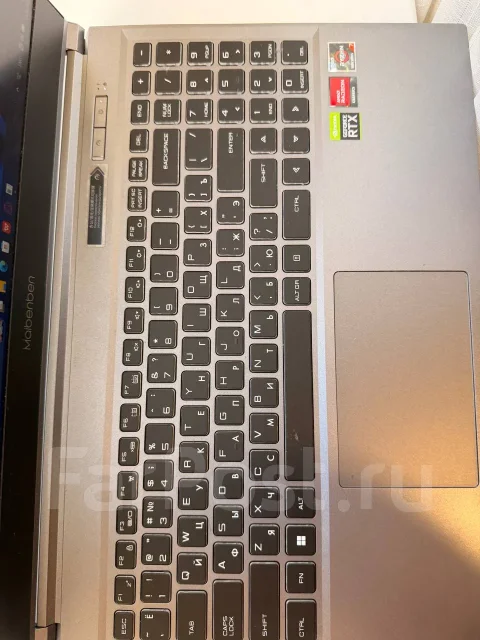 Maibenben. 16", 144����, ��� 16 ��, ���� 500���, WiFi: 1, Bluetooth: 1, ����������� �� 20��. ����