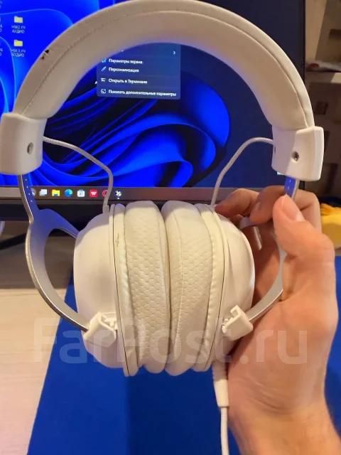 Maibenben. 16", 144����, ��� 16 ��, ���� 500���, WiFi: 1, Bluetooth: 1, ����������� �� 20��. ����