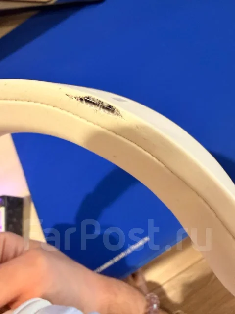 Maibenben. 16", 144����, ��� 16 ��, ���� 500���, WiFi: 1, Bluetooth: 1, ����������� �� 20��. ����