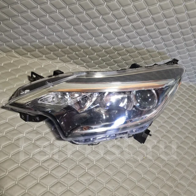 ���� ����� �������� Nissan Note E12 1933 1933 ����