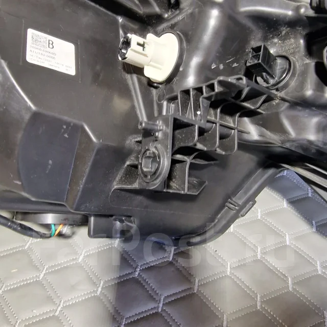 ���� ����� �������� Nissan Note E12 1933 1933 ����