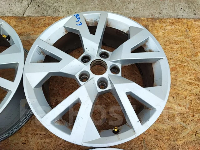 Skoda. 7.0x17", 5x112, ET45, �� 57,1���. ����