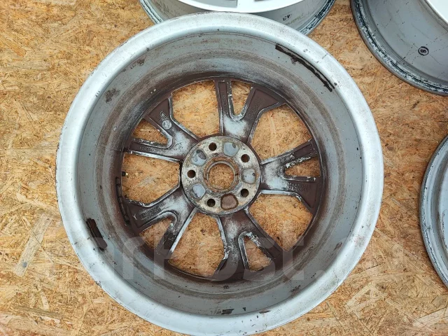 Skoda. 7.0x17", 5x112, ET45, �� 57,1���. ����