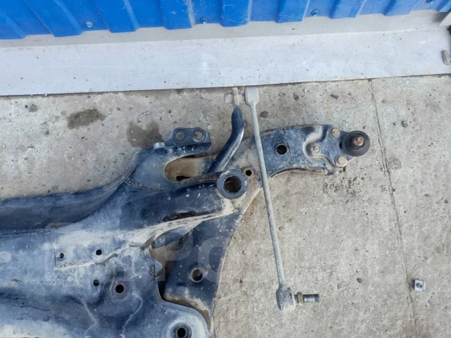 ����� ��� ��� Toyota Corolla E180 2013-2018 5120102102 5120102102 ����