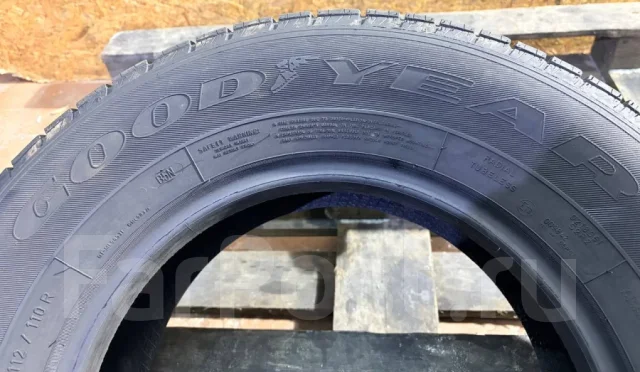 Goodyear Cargo Vector 2