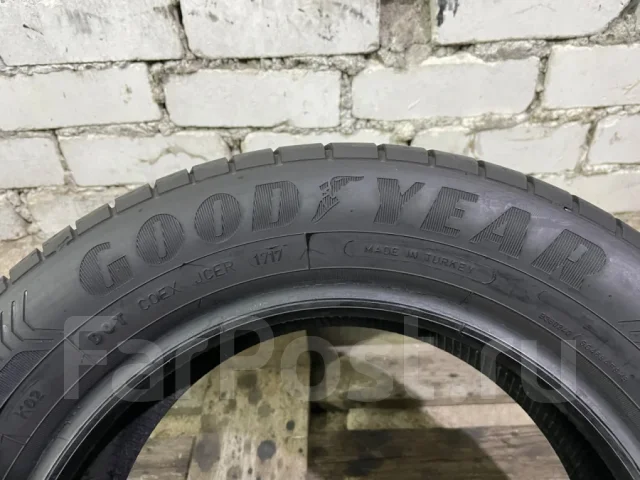 Goodyear EfficientGrip Compact