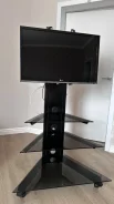 LG 32LS5600. LED ����