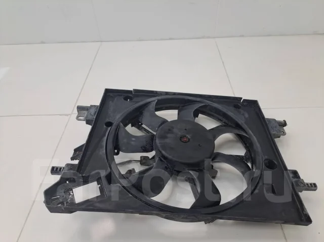 �������� Renault Duster 2010-2021 [214814130R] 214814130R ����