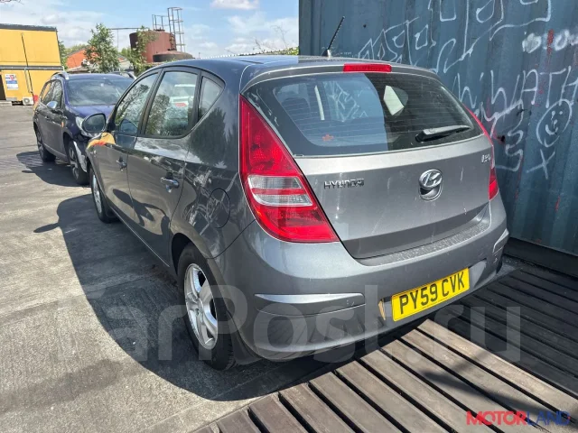 ������� Hyundai i30 2007-2012 21405759 361002A300 ����