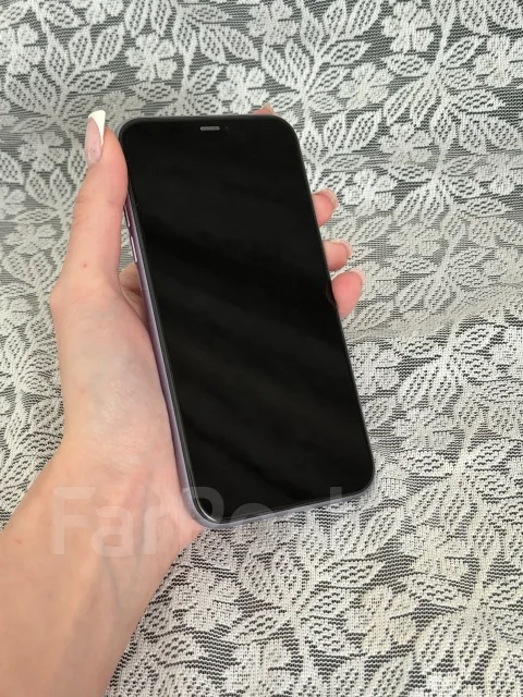Apple iPhone 11. �/�, 64 ��, ����������, 4G LTE ����
