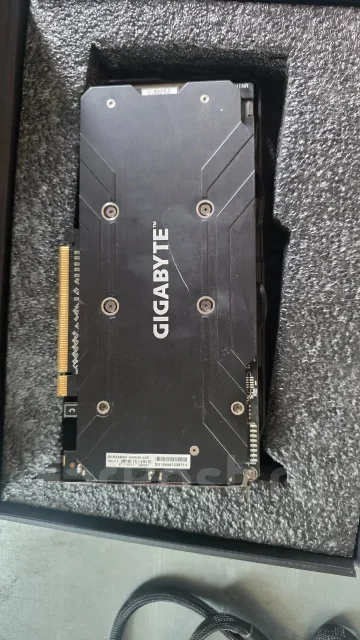 Radeon RX 480 ����