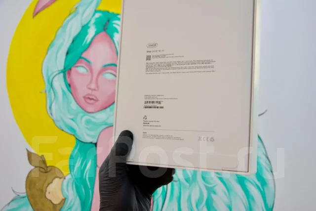 Apple iPad 11. 11 ������, ������ 256 �� ����