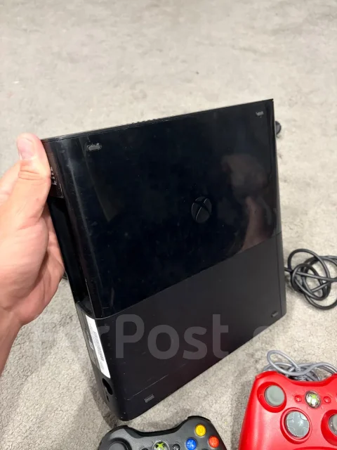 Microsoft Xbox 360 E ����